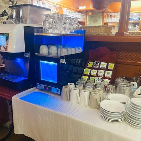 Villa Hotel Debrecen Luaran gambar