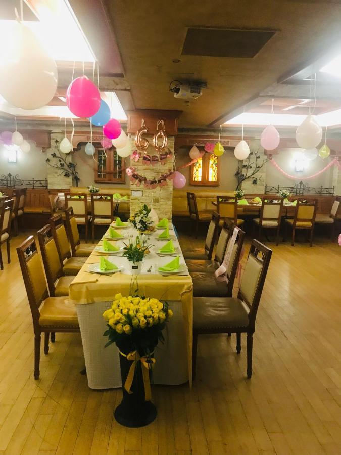 Villa Hotel Debrecen Luaran gambar