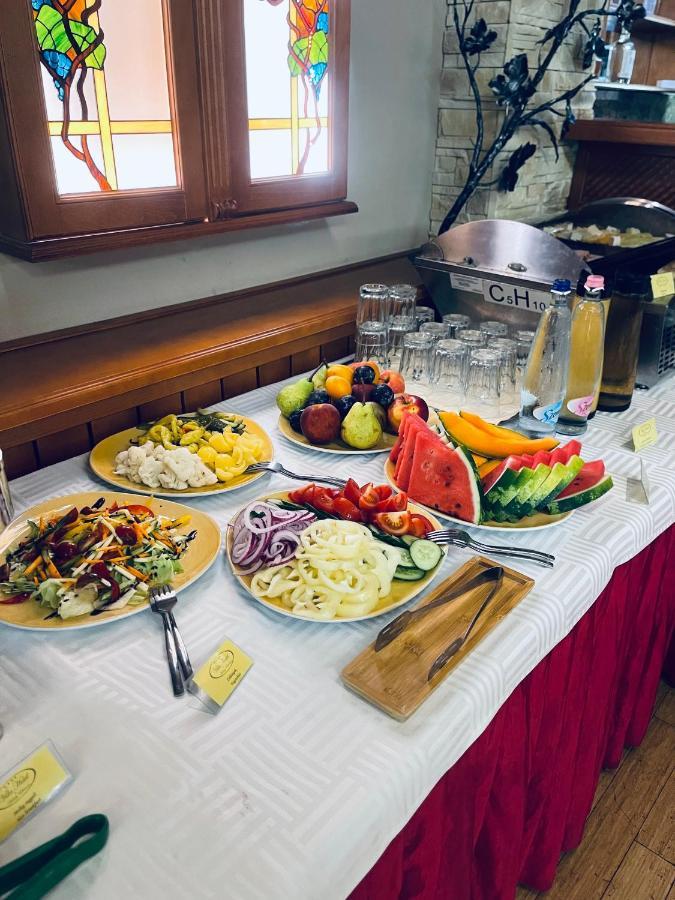 Villa Hotel Debrecen Luaran gambar