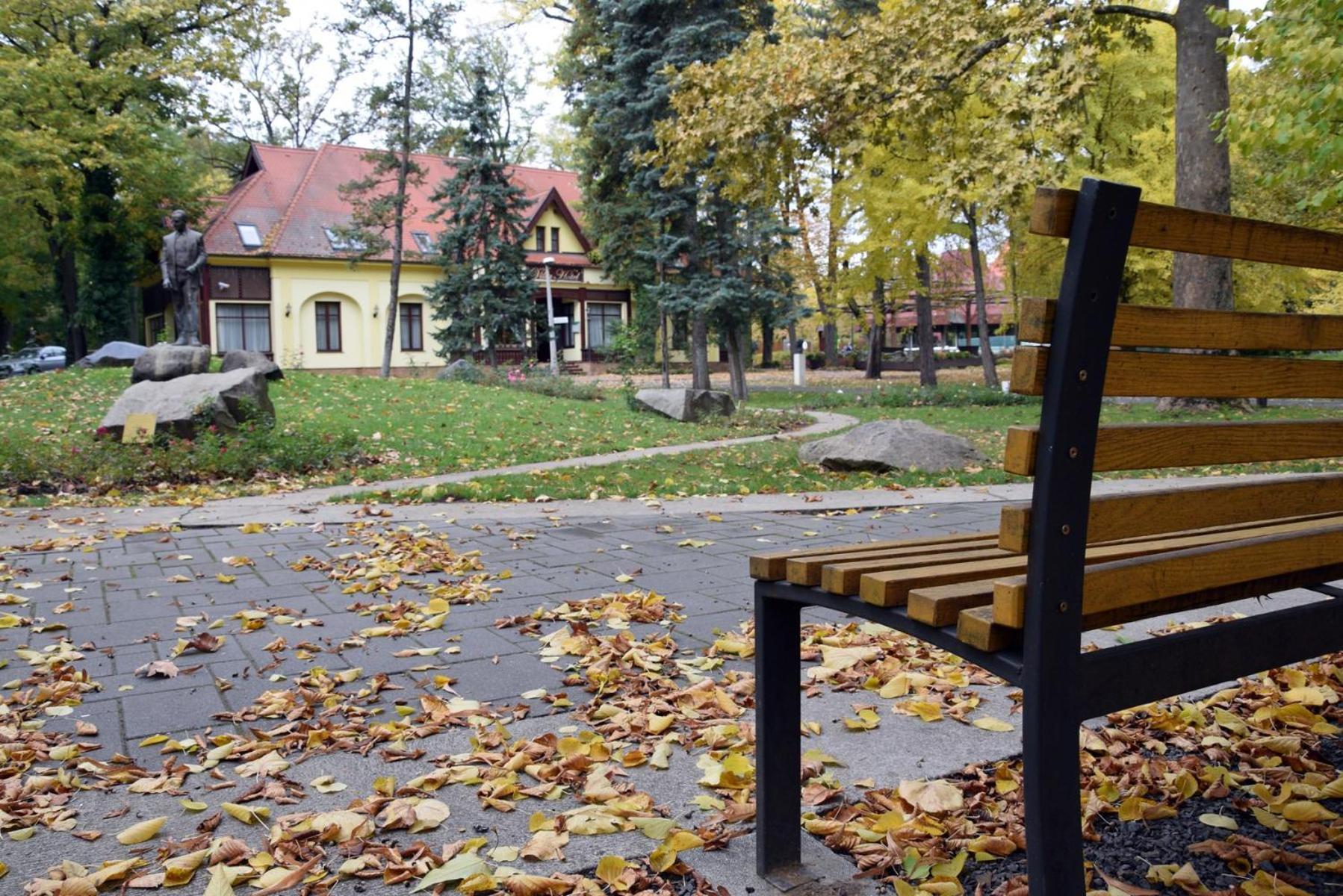 Villa Hotel Debrecen Luaran gambar