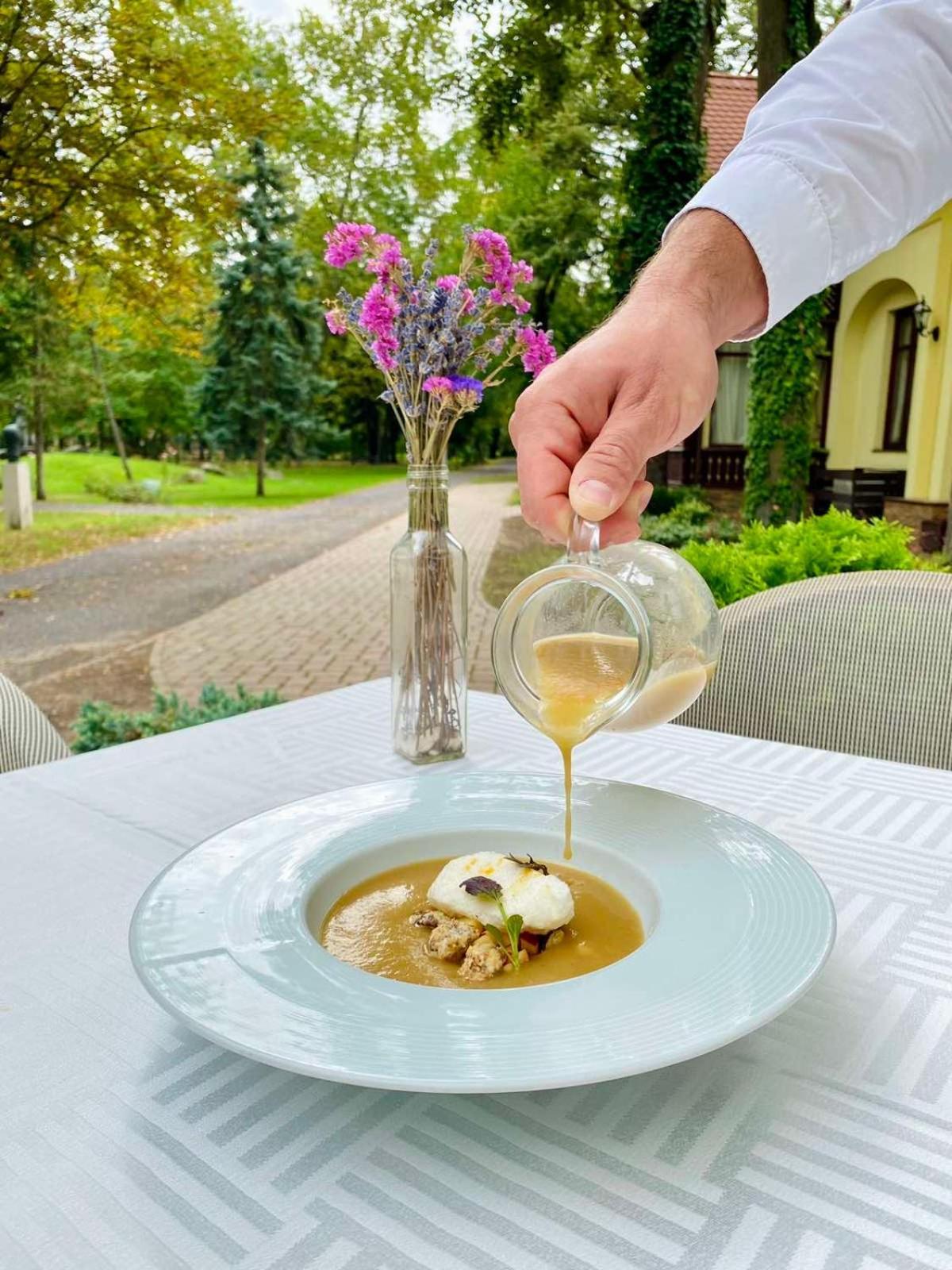 Villa Hotel Debrecen Luaran gambar
